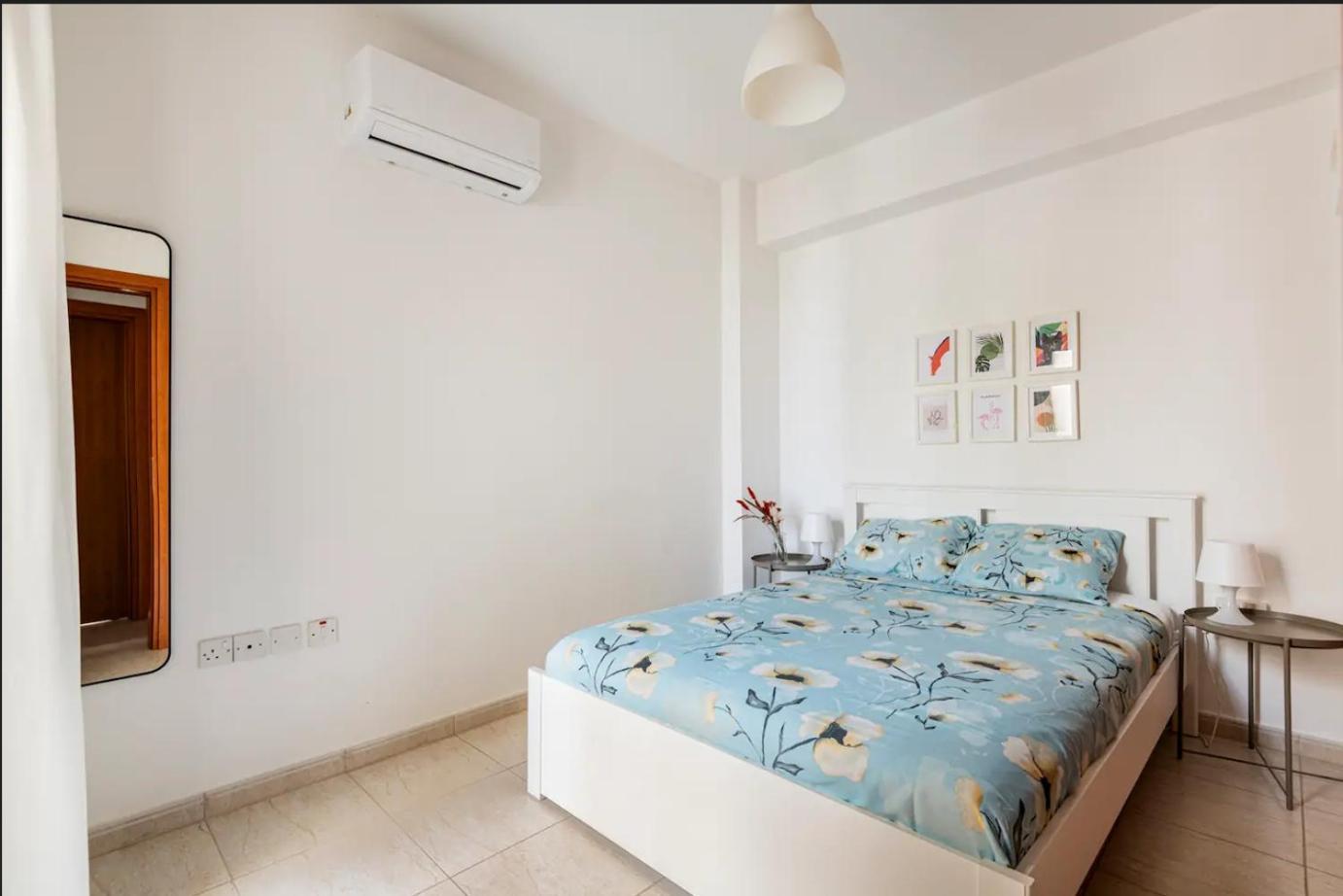 לרנקה Top Floor Apartment City Center מראה חיצוני תמונה